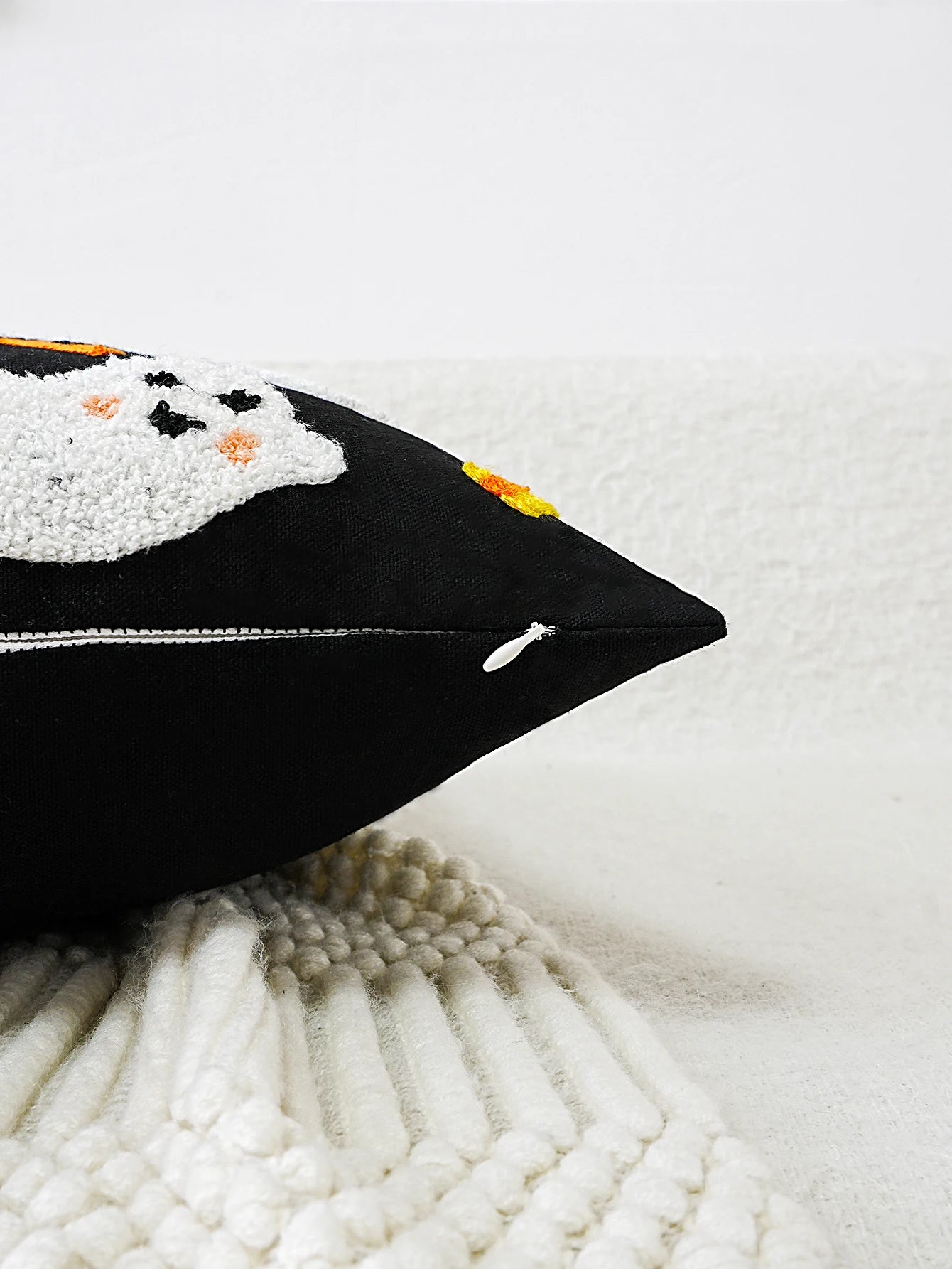 1pc Halloween Exquisite Embroidery Ghost Pattern Cushion Pillow Case, Multi-Room Universal, Does Not Include Pillow Core